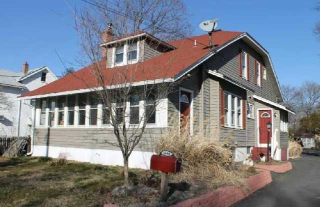 1698 PENNINGTON Road unit: 2Nd Flr photos photos