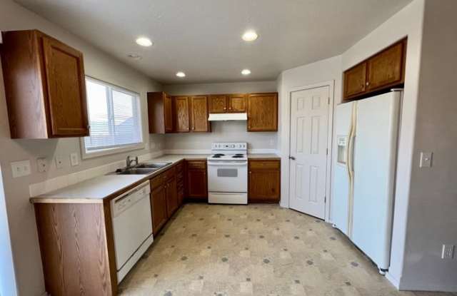 11732 West Trinity Avenue Gallery 2