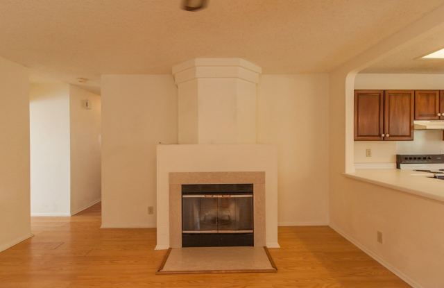 7054 AUTUMN PARK Gallery 4