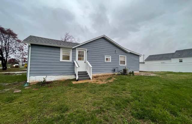 14 DREXEL DRIVE photos photos