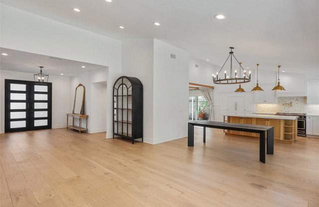 4289 Aleman Drive Gallery 3