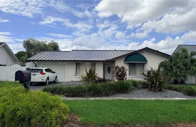 13325 SW 100th Ter Gallery 1