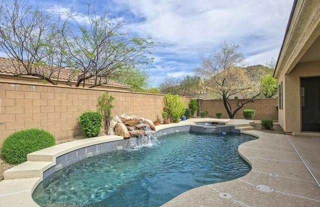 2732 W Florimond Road photos photos