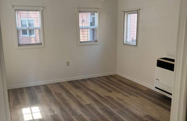 Studio unit close to beach Gallery 3