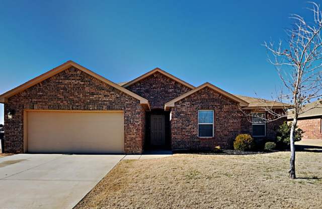 Very Nice 4 Bedroom 2 Bath Home in Yukon Schools photos photos