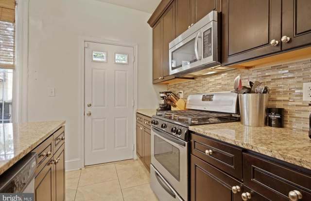 1776 Willard St NW Unit W2 Gallery 4