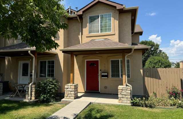 135 Galapago Street photos photos