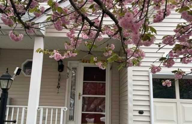93 CASTLETON ROAD photos photos