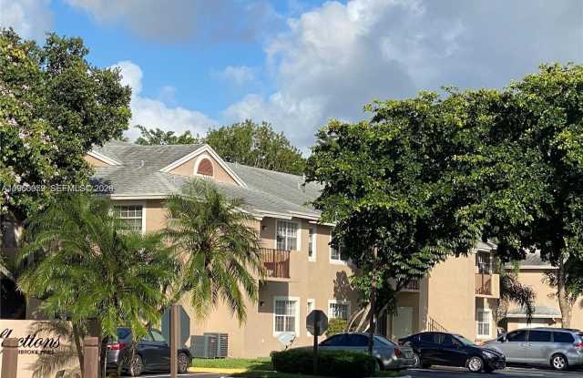 2361 NW 96th Ter photos photos