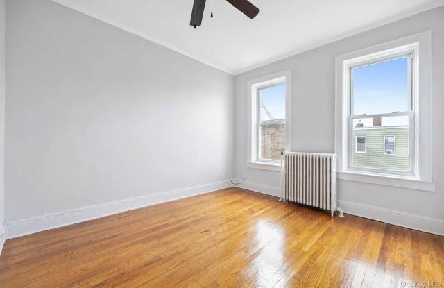 7152 68th Street unit: 2R photos photos