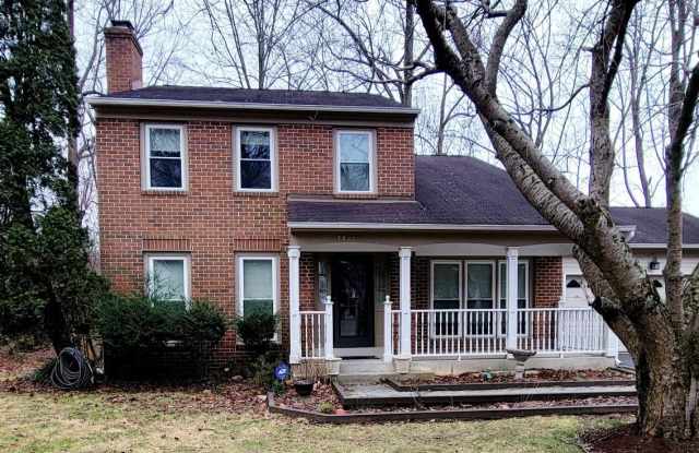 2205 BLUE VALLEY Drive Gallery 4