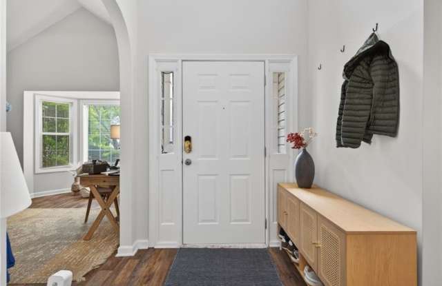 3380 Serenade Court Gallery 2