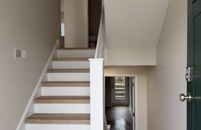 84 Franklin Drive photos photos