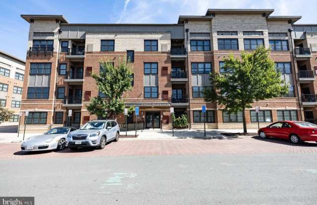 2907 BLEEKER Street unit: 204 photos photos