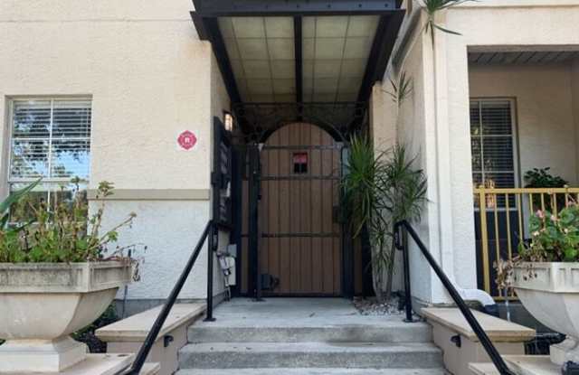 504 South Armenia Avenue Gallery 2
