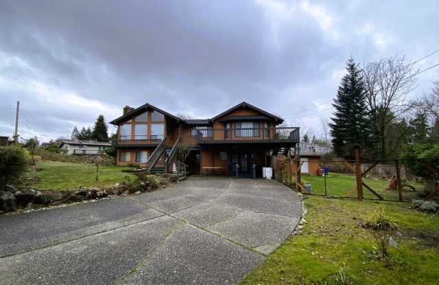 11721 77th Ave S - 11721 77th Avenue South, Bryn Mawr-Skyway, WA 98178