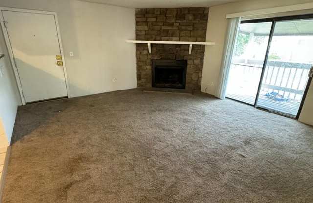 Second Level 3 Bed, 2 Bathroom Condo in Robinwood - 18091 East Kentucky Avenue, Aurora, CO 80017