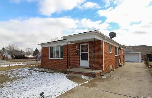25815 Midway Street photos photos