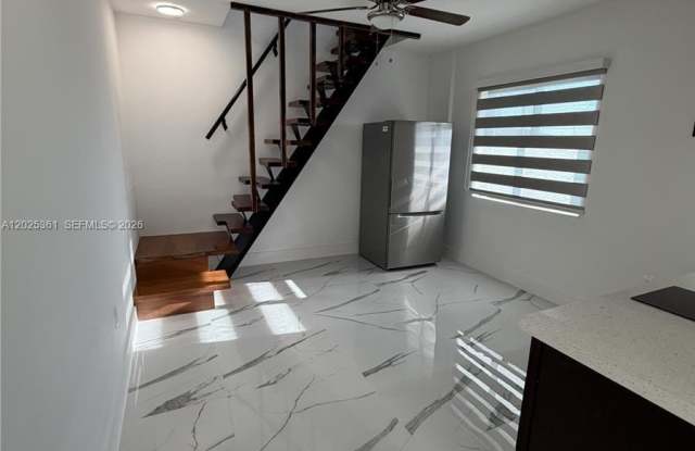 954 NW 8th St photos photos