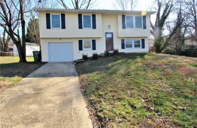 2205 GARDEN LANE Gallery 2