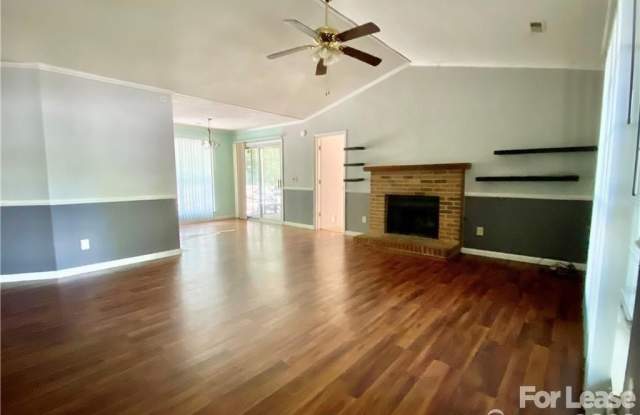 3914 Aster Drive Gallery 2