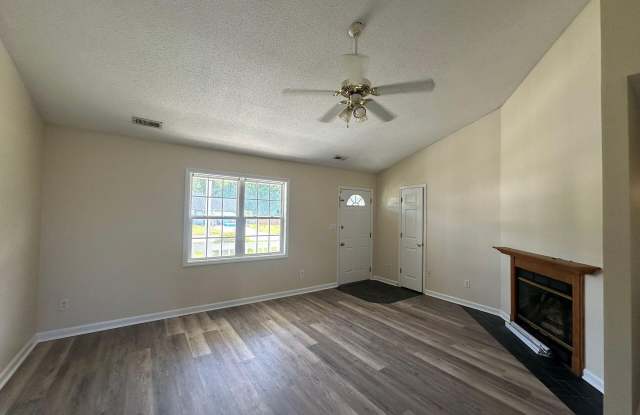 205 Stag Court Gallery 4