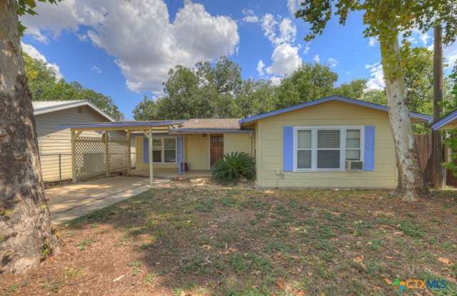1015 Reiley Road photos photos