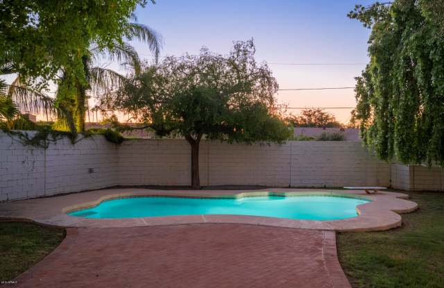 10838 N 38TH Place Gallery 4
