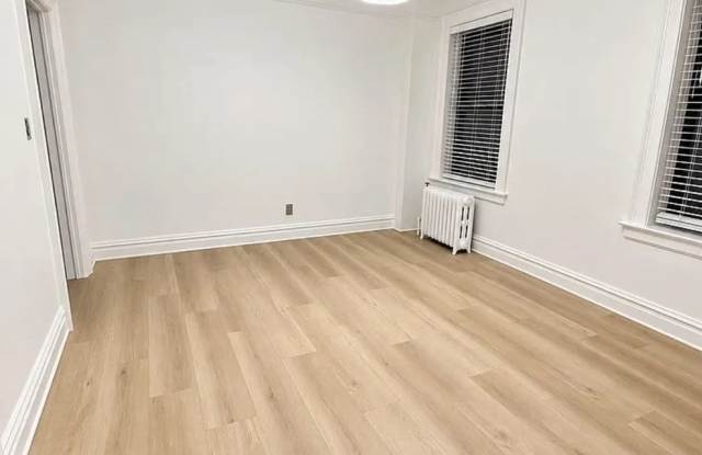 452 1st St Gallery 4