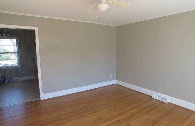 4115 Leeds Drive Gallery 4