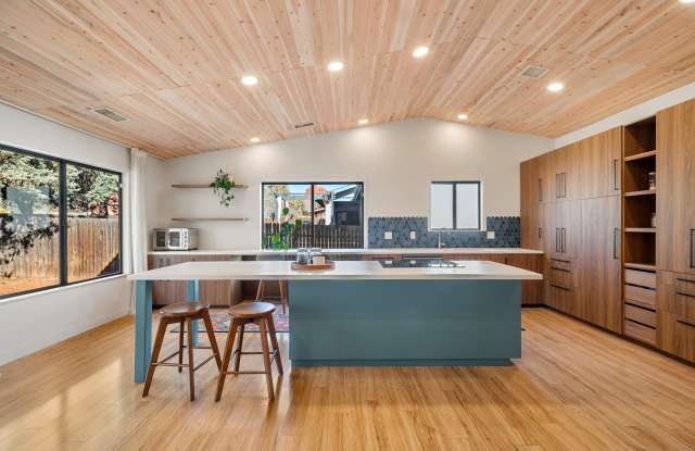 115 Canyon Diablo Road photos photos