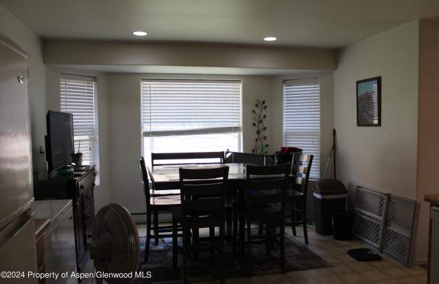 2474 Pioneer Way Gallery 4