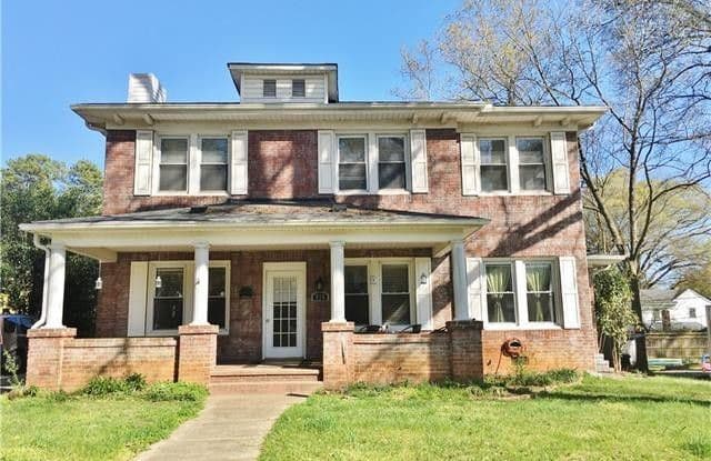 916 South York Street - 916 South York Street, Gastonia, NC 28052