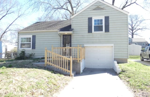 607 Northeast 45th Street - 607 Northeast 45th Street, Kansas City, MO 64116
