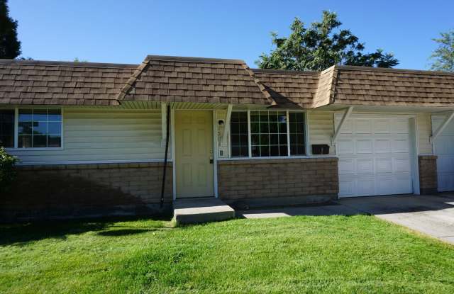 Charming 3 bedroom, 2 bath duplex! photos photos Charming 3 bedroom, 2 bath duplex! photos photos