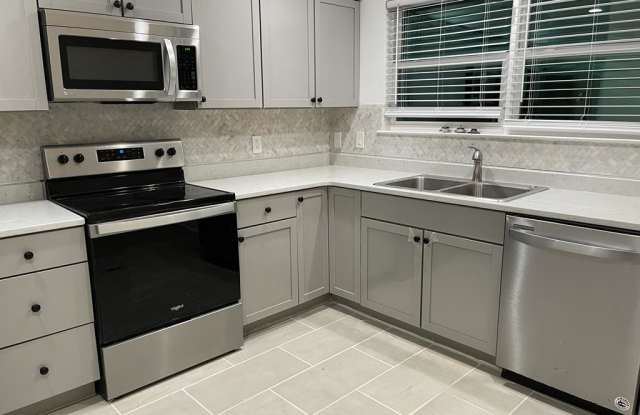 507 E 24th St photos photos