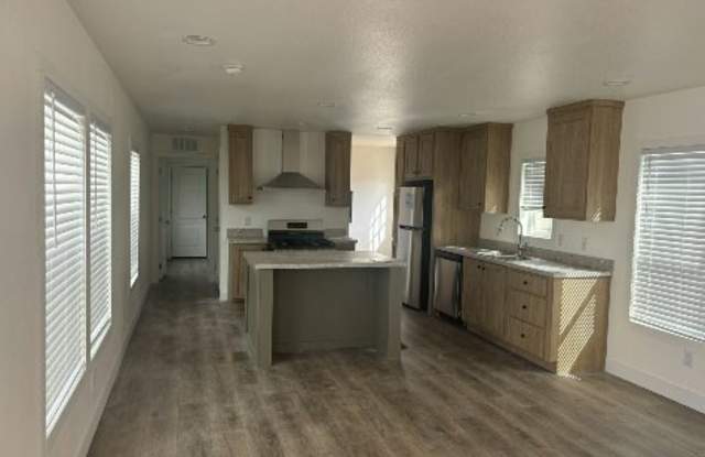 424 32 Road - 424 32 Road, Clifton, CO 81520