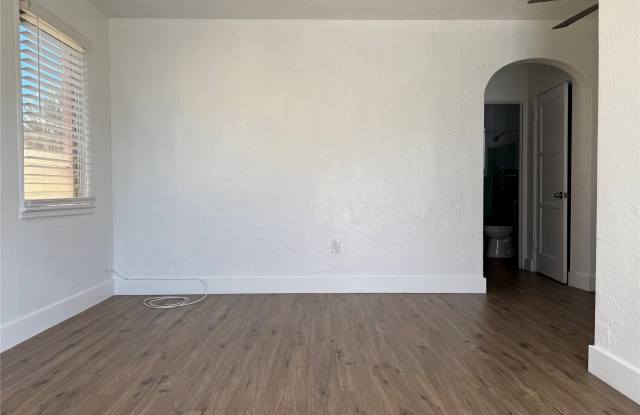 1739 Moffett Street photos photos