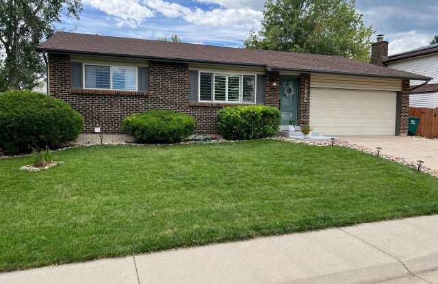 Stunning 5 Bedroom in the Coveted Kipling Villas Neighborhood! Available NOW!! photos photos