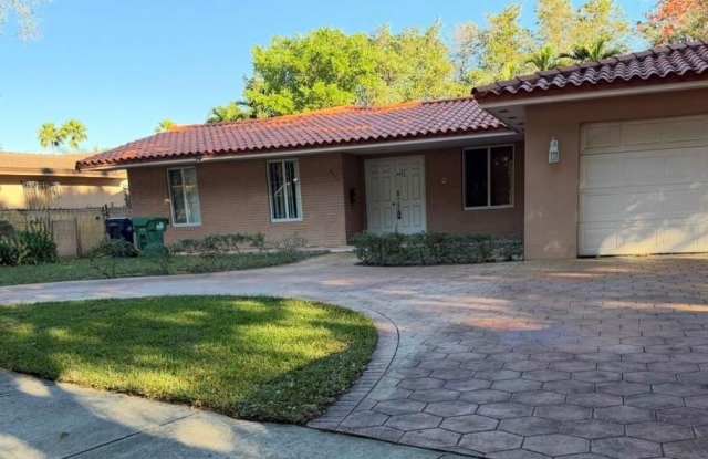 6895 Loch Ness Drive photos photos