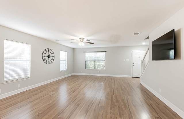 6322 Regency Mnr Gallery 4