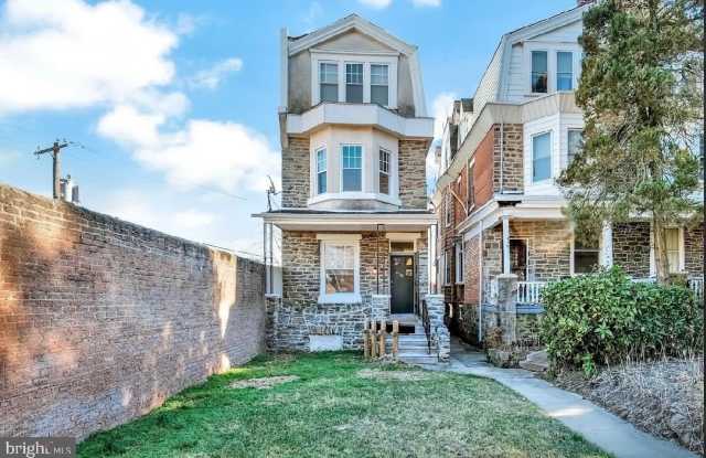 468 E WALNUT unit: 1 photos photos