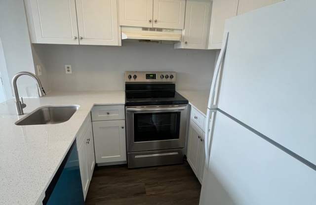 One Bedroom One Bathroom! WATERFRONT COMMUNITY! photos photos One Bedroom One Bathroom! WATERFRONT COMMUNITY! photos photos