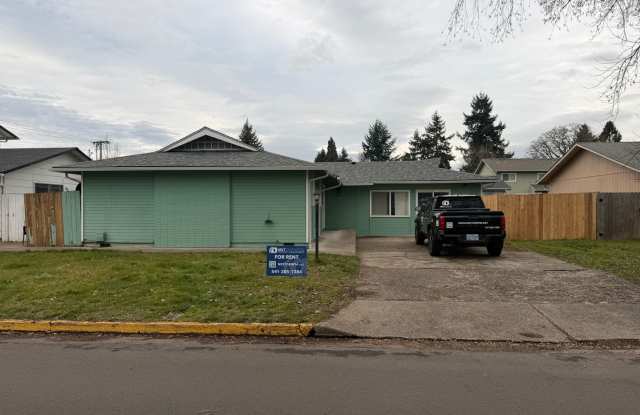 COMING SOON! 3 bedroom, 1.5 bath house in Eugene! photos photos