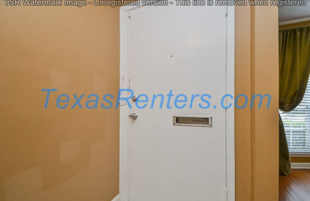 2110 N Fisher Ct Gallery 3