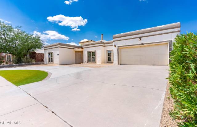 7033 San Marino Drive Gallery 2