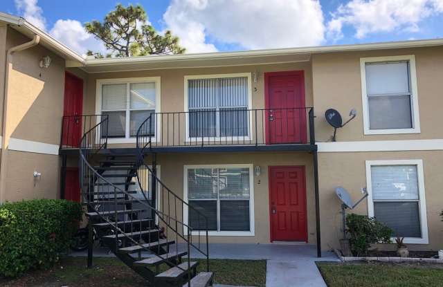 Spacious 2 Bedroom, 1 Bathroom Condo photos photos