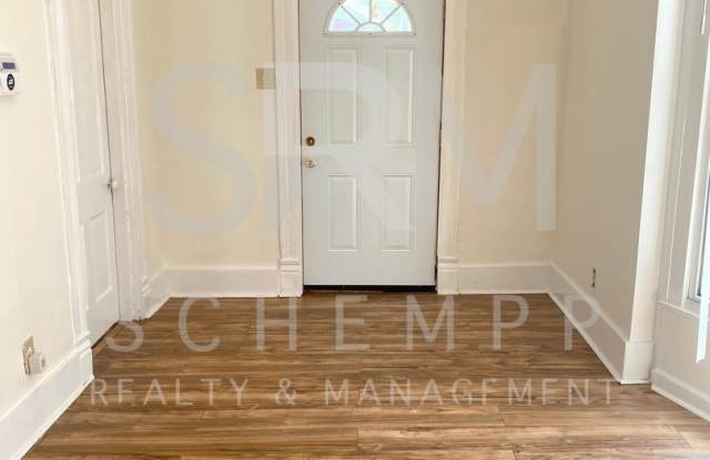Large 3 bedroom home in West Louisville Available Now Gallery 4