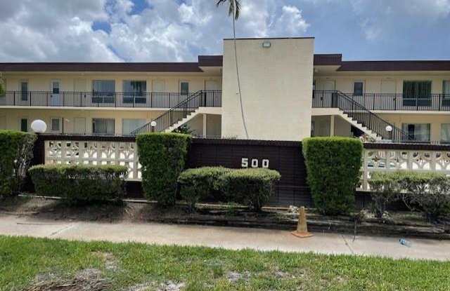 500 South Crescent Drive photos photos