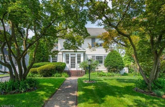 228 Watchung Ave photos photos